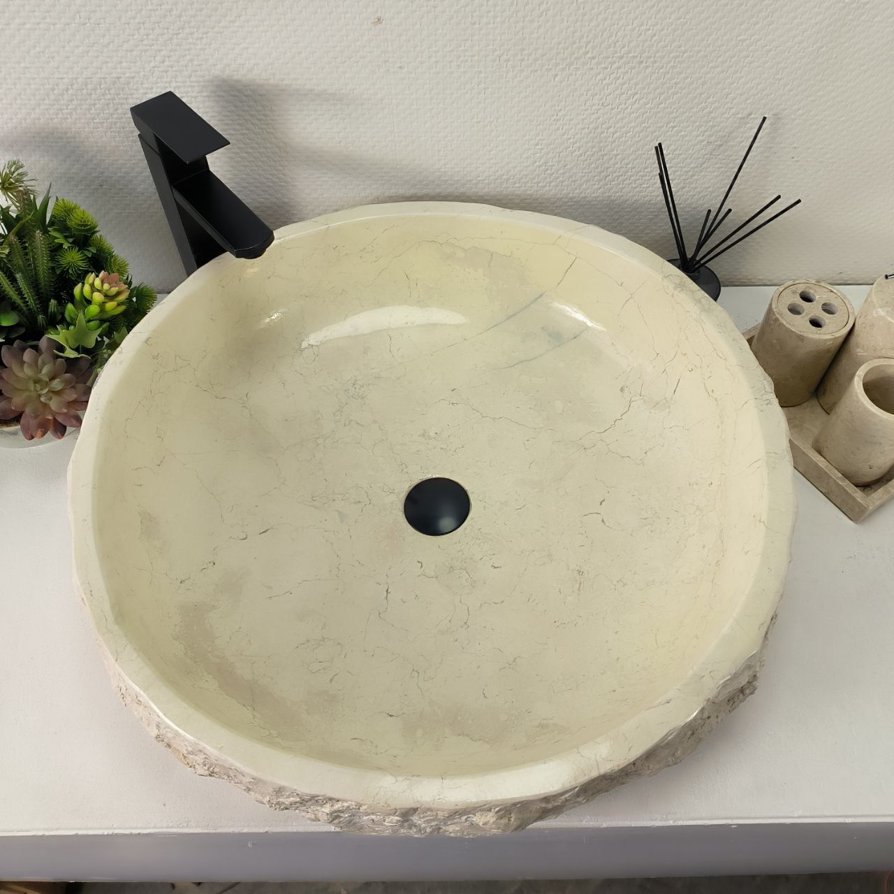 Раковина из мрамора Erozy Cream EM-64946 62*62*15 из натурального камня