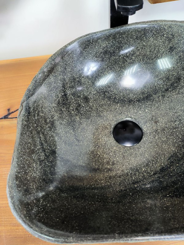 8ff7fd98-7e22-44ff-8230-c841d5e3a160