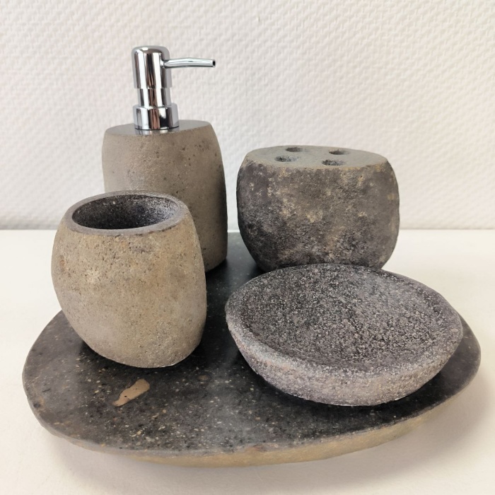 7on8g5y22a0uqenivchydmcufuq6d15y