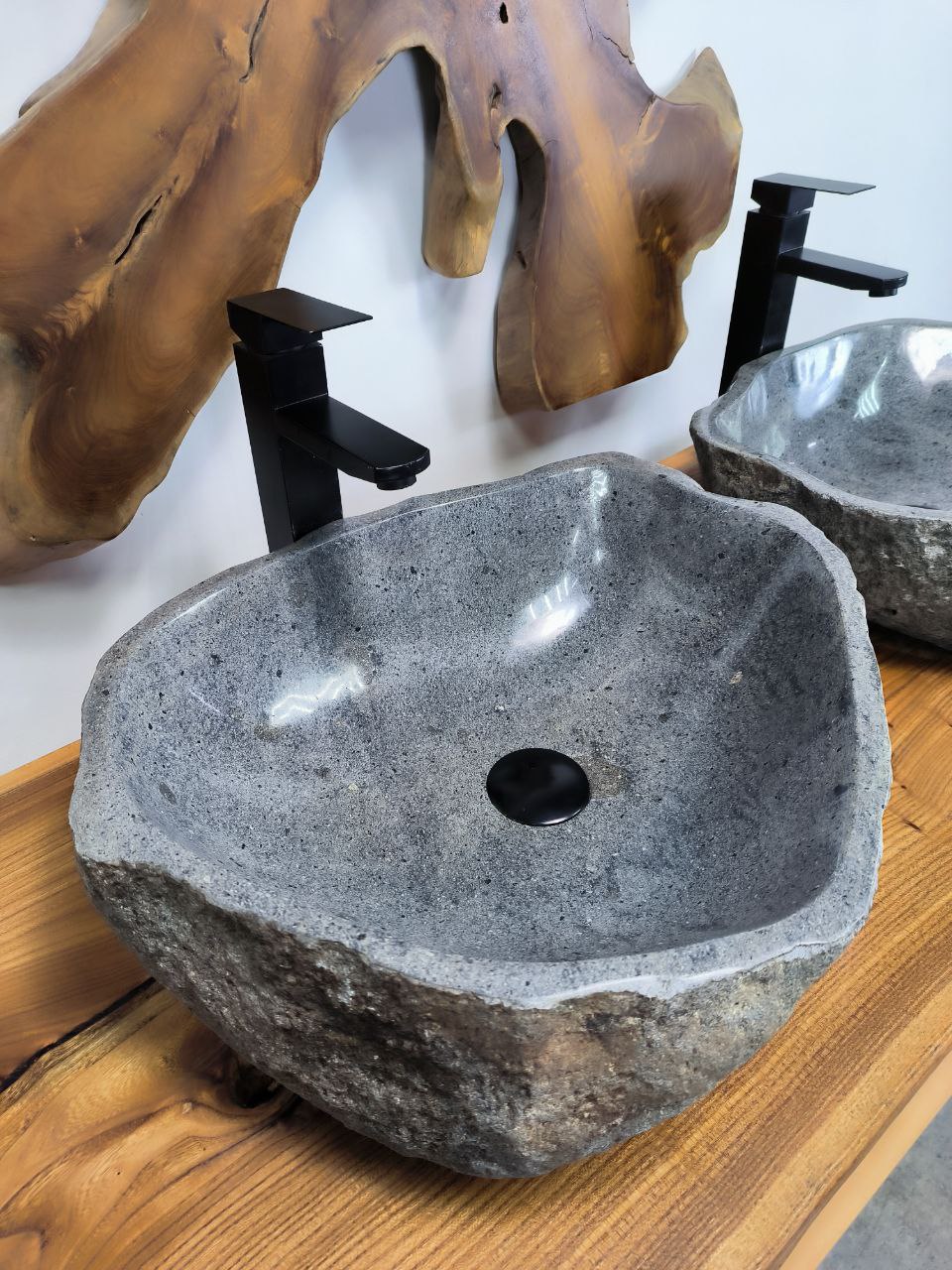 9df0677e-164a-4013-96b5-c343d31d19db