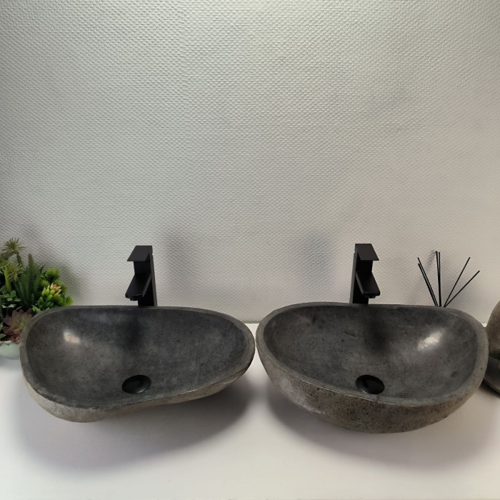 2z0n8nysp4lkvsn6pm85ku1ley7vzjg3