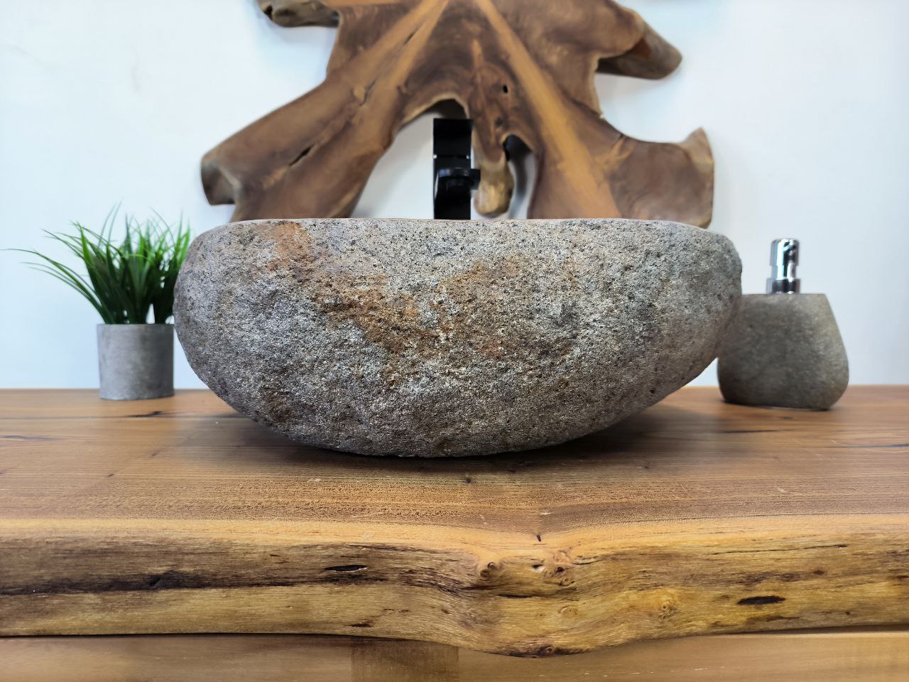 photo_2025-05-16_09-15-22