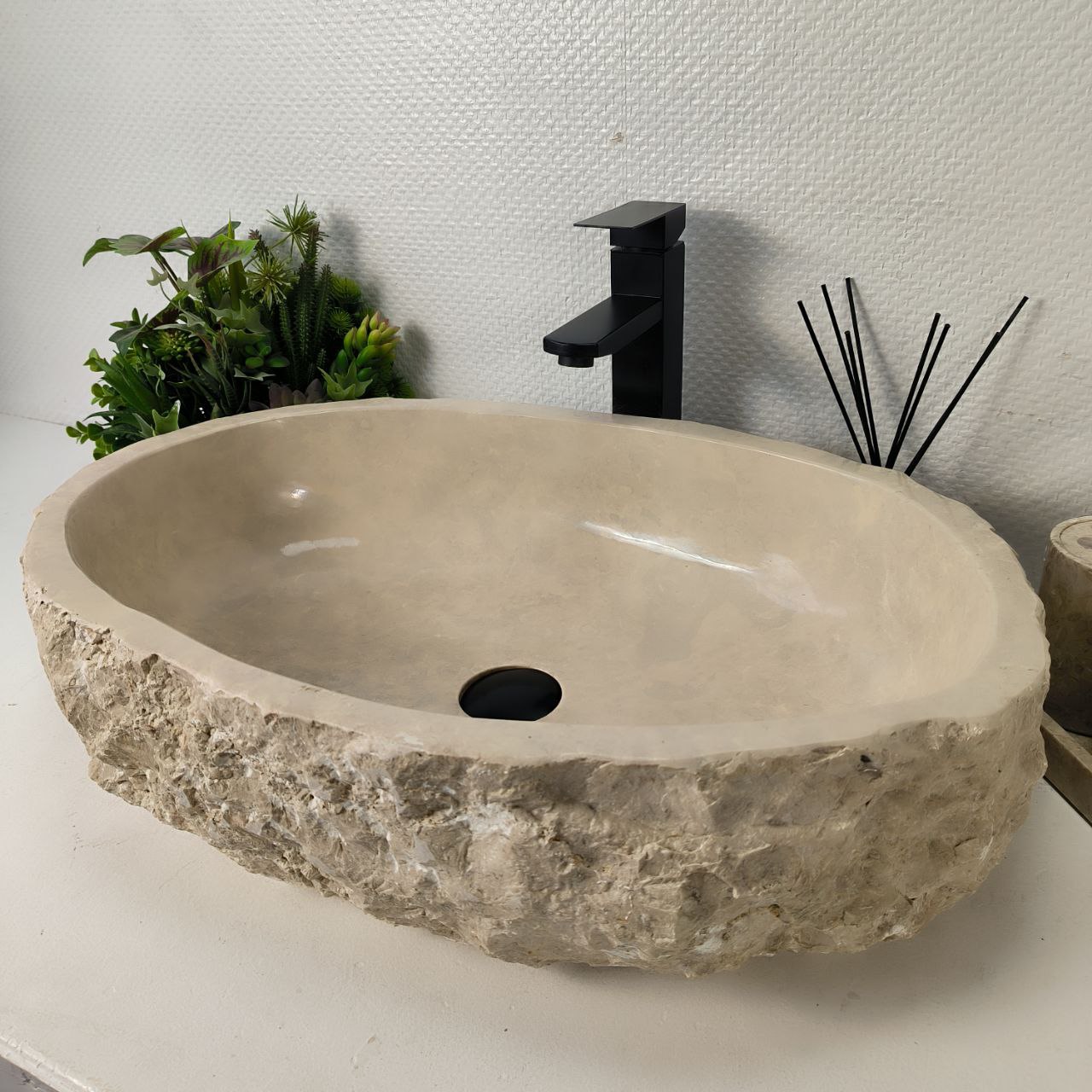 pj2dd12e87t2sd2mj2pix5e0d18db5vj