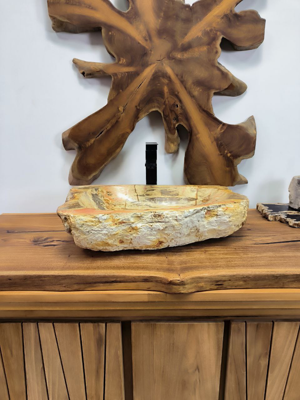 6b54c3a5-18e0-42f0-912a-f73daa452970