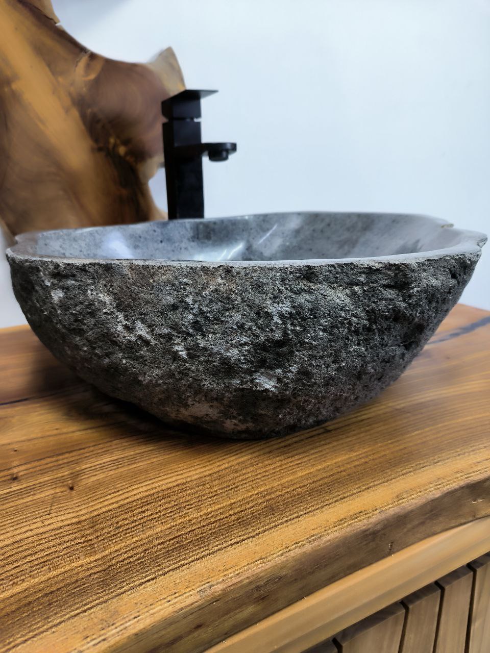 b26c624d-4930-4118-aeab-5b24f77edfb0