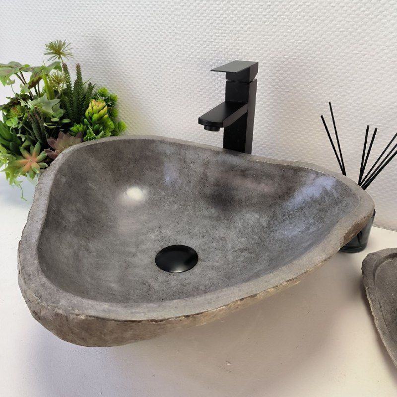 Раковина из речного камня RS-63376 (52*44*15) из натурального камня