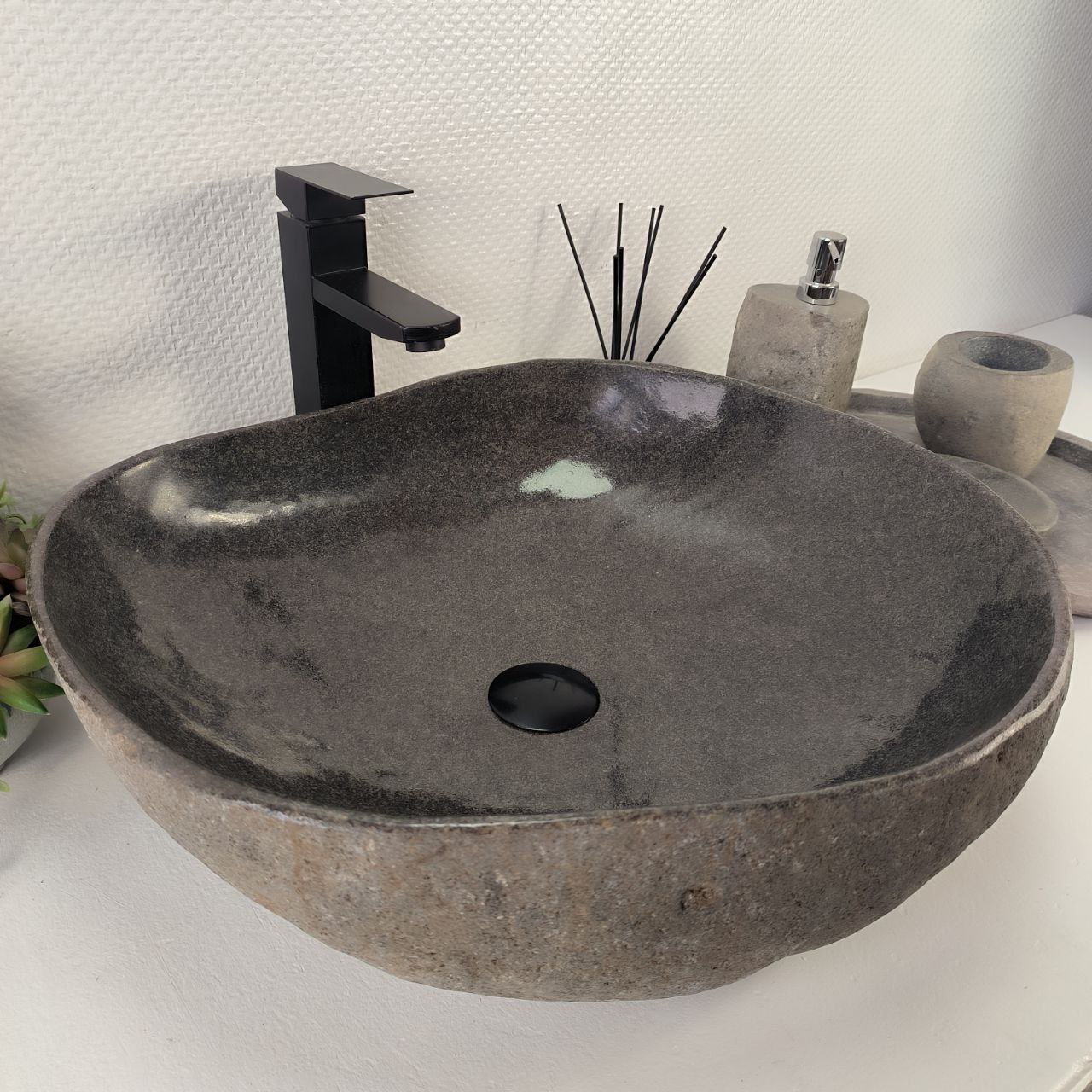 8ynz2lm204e3n1g7ign19zmvedk0nysq