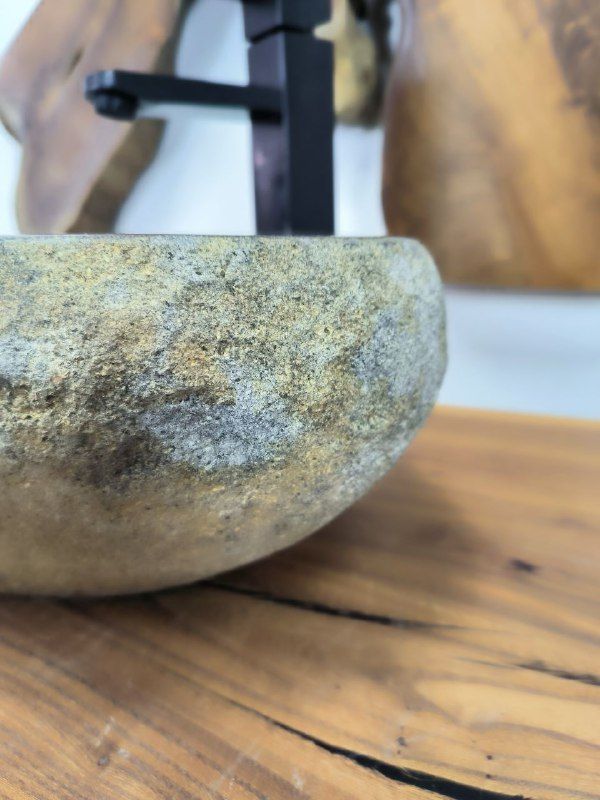 Раковина из речного камня RS-66358 53х35х15 из натурального камня