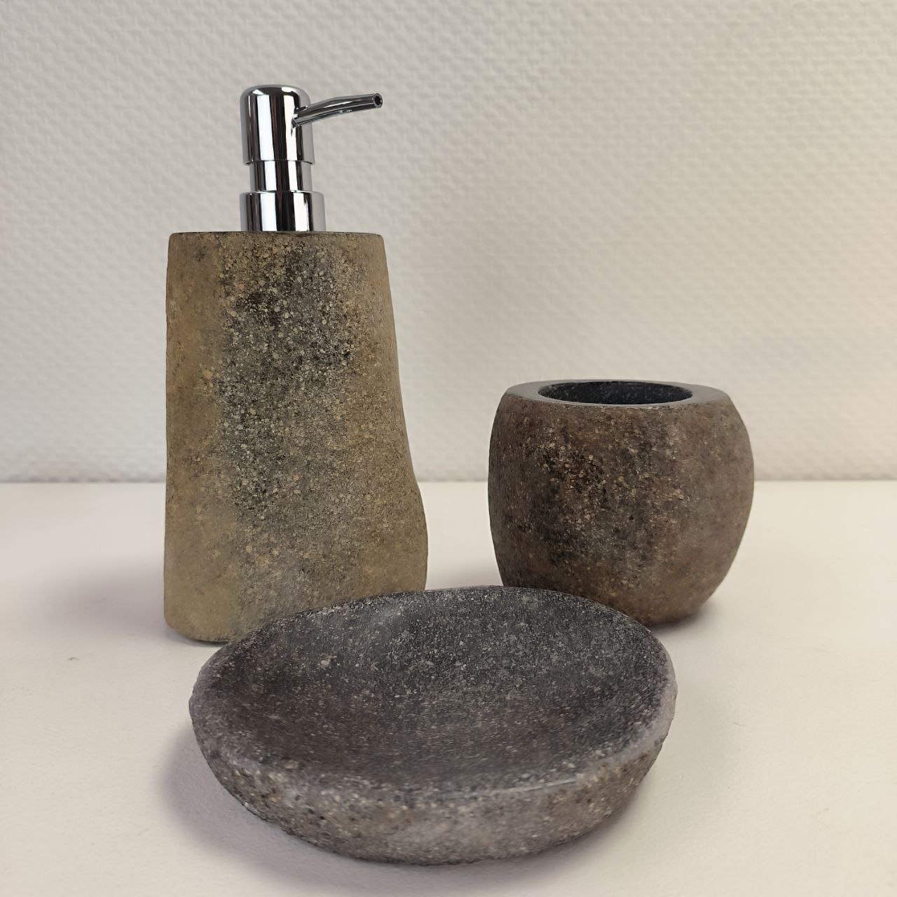 zrqxx5ly1nuz6r2q11bp9a15zxfw52ic