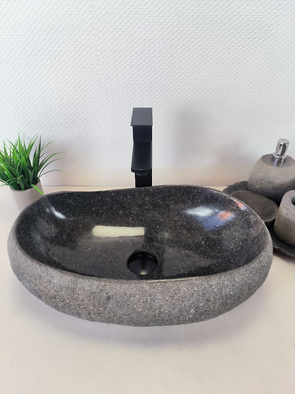 6b5ed8ae-fd11-41f1-939f-1018fcaf5f57