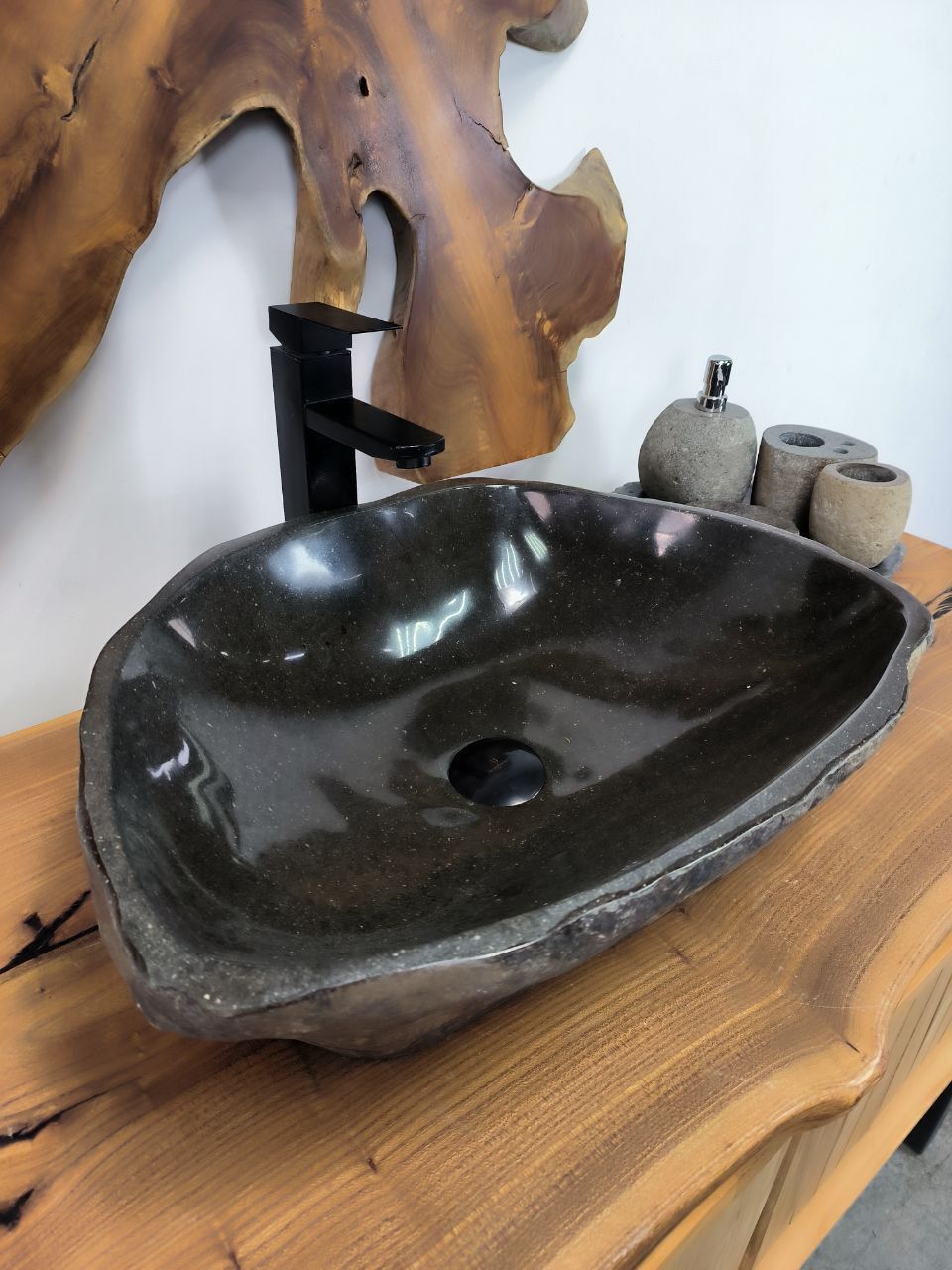 Раковина из речного камня RS-66385 54х41х15 из натурального камня