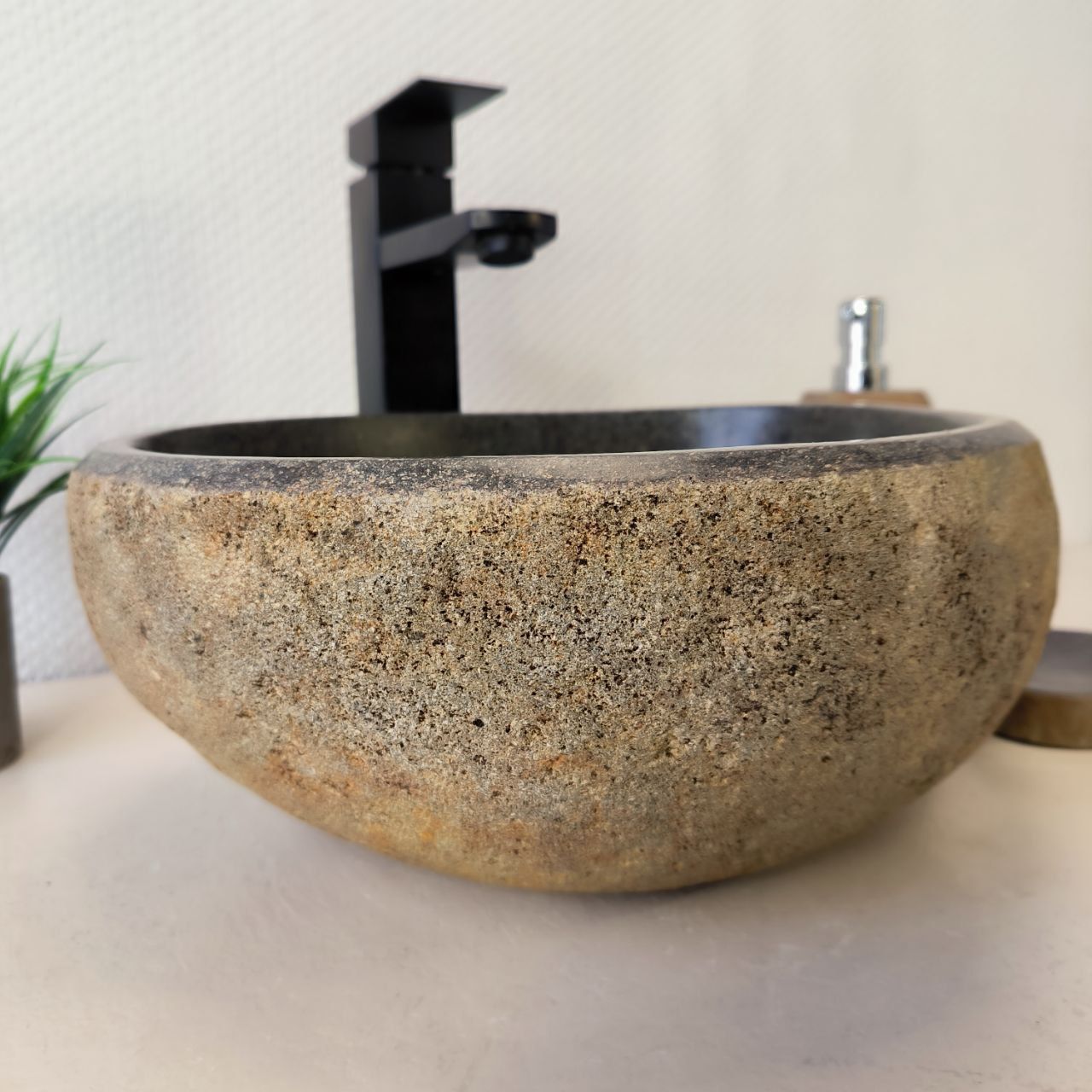 Раковина из речного камня RS-66030 36х32х15 из натурального камня