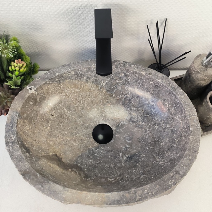 ml67gbo1t2i8nqncgia2gkghe0bnq4v8