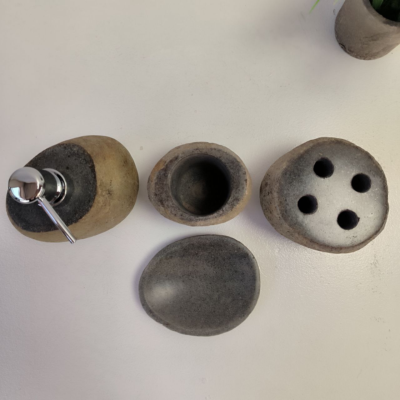 layx6lsqggdn9zaf0jc9bzw76uxilfyc