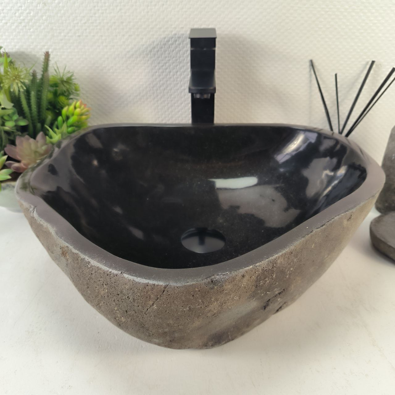 q3v93scmv5p2t6nza516su09gyoqtqrm