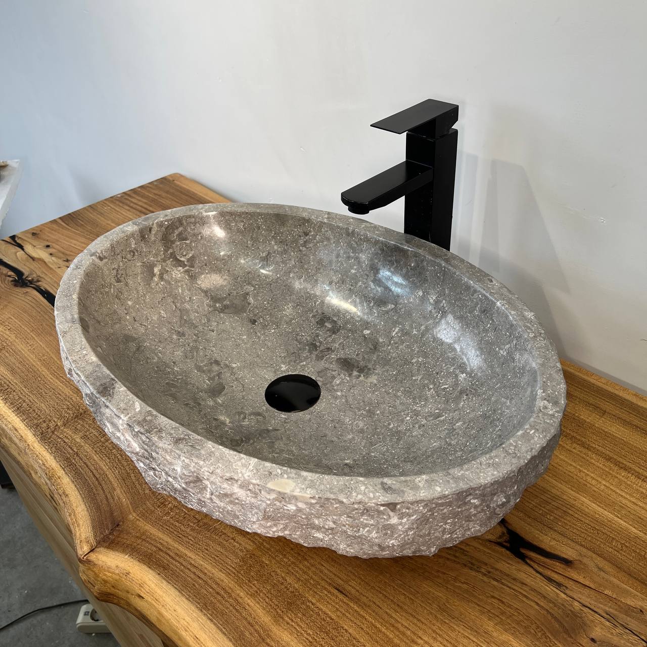 Раковина из мрамора Erozy Grey EM-66990 60*42*15 из натурального камня
