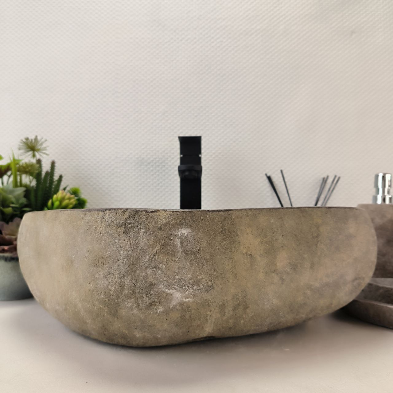 15uojr0o11osboxu6ke304oolddixs47