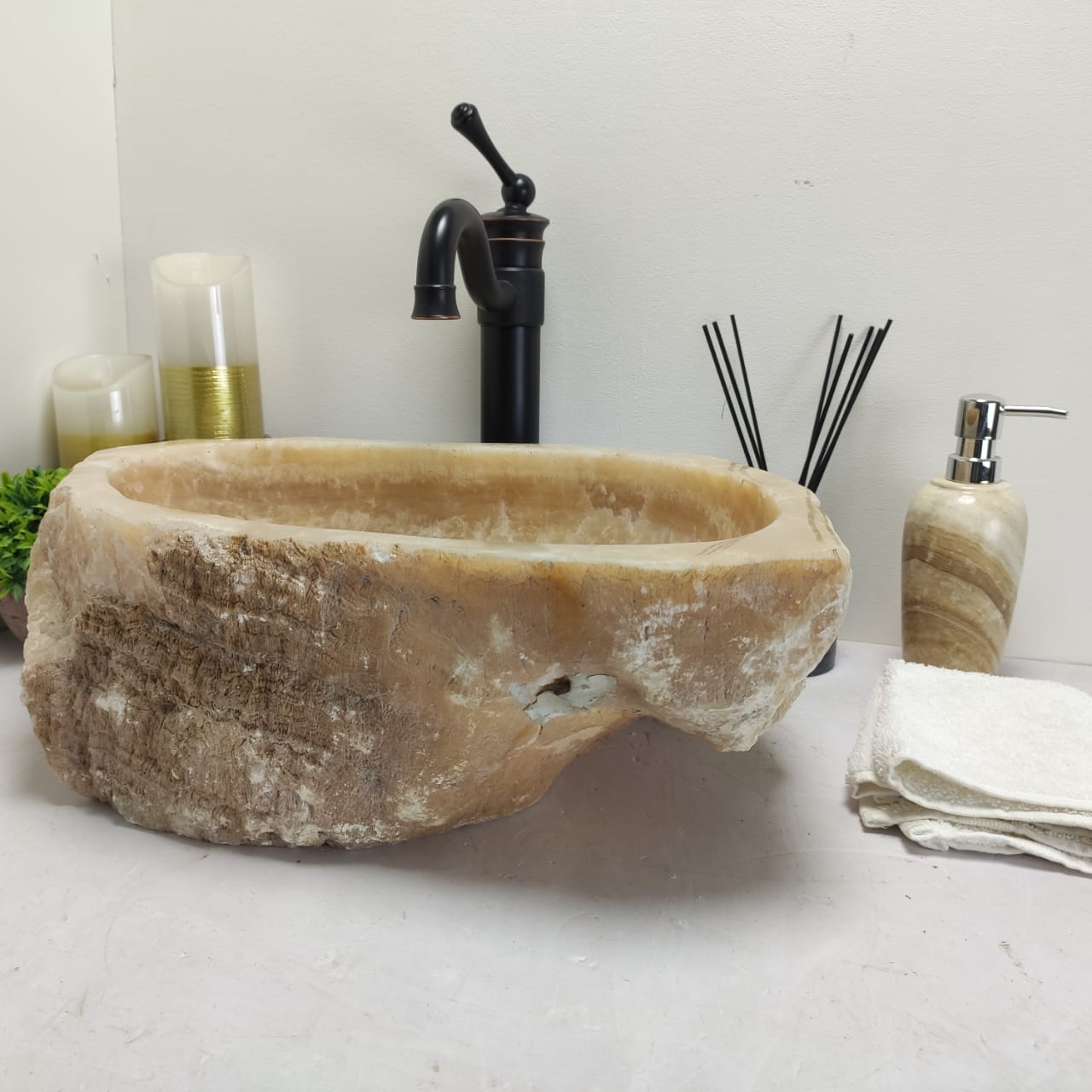 1c9d8c6772a8d99a9ea3ef50d0d9e53e