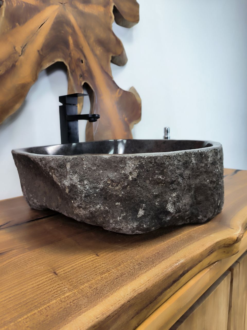 Раковина из речного камня RS-66386 51х46х15 из натурального камня