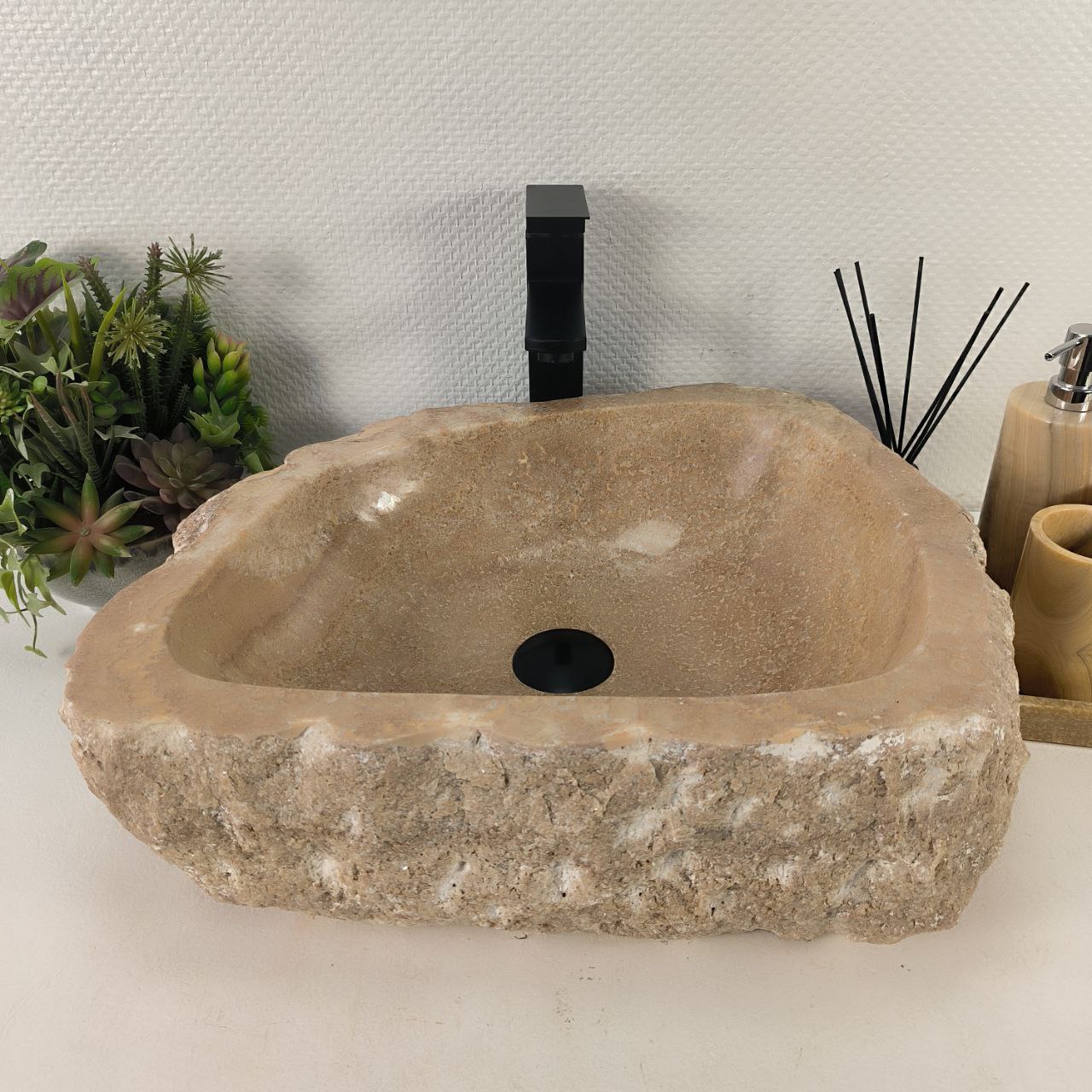 kgugny28b39s72j1kqxthd6msxxnif6o