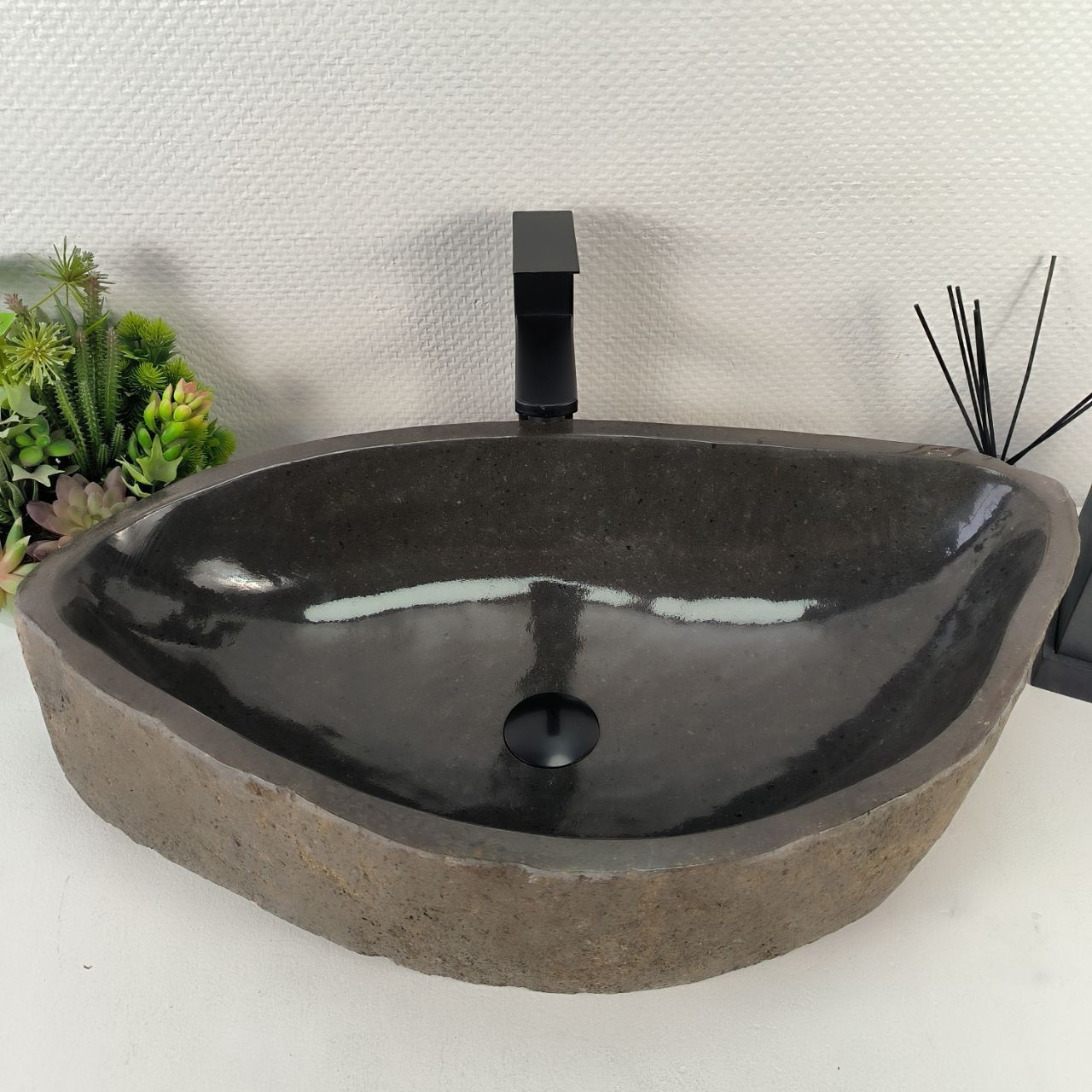 Раковина из речного камня RS-64913 70*39*15 из натурального камня