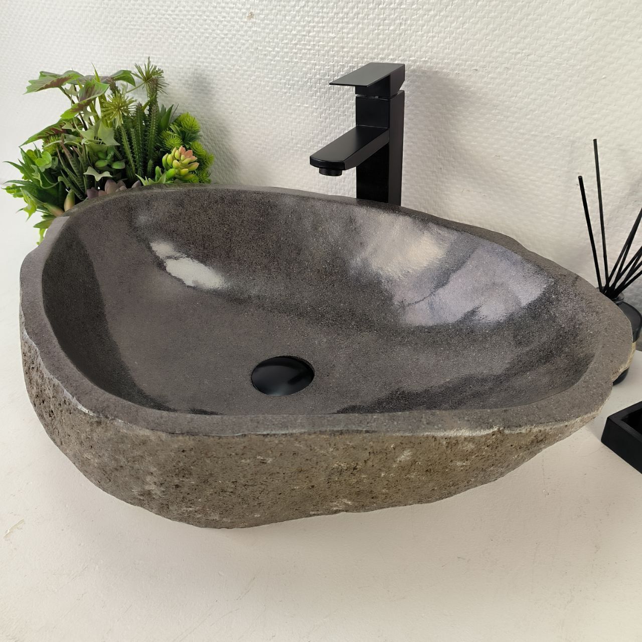 Раковина из речного камня RS-65045 62*43*15 из натурального камня