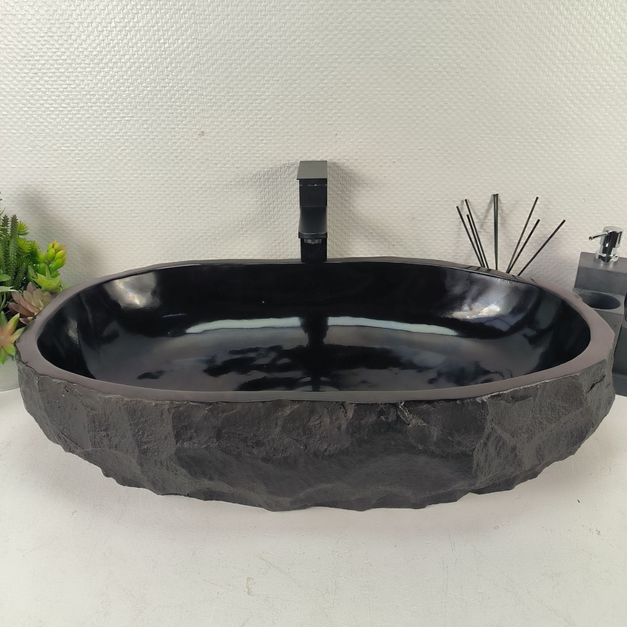 Раковина из андезита Erozy Black EA-65002 70*40*15 из натурального камня