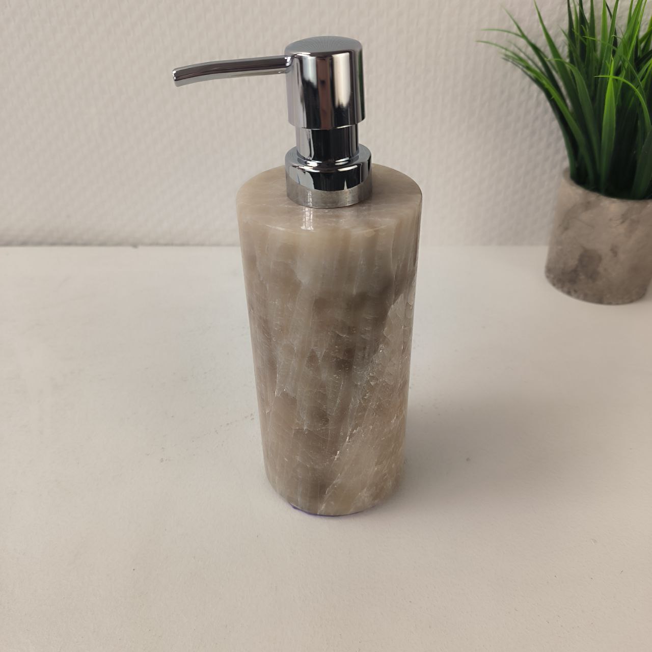 v0n6yyjj04nh5u65o83isa2s0nyoyma0