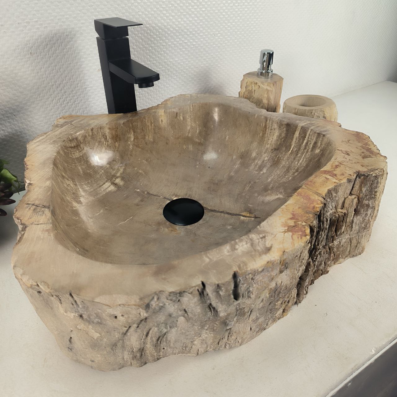 oq9338wnx12by5k53mnm1y0cjiq33x5c