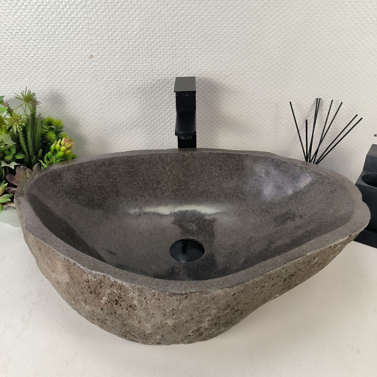 Раковина из речного камня RS-65045 62*43*15 из натурального камня