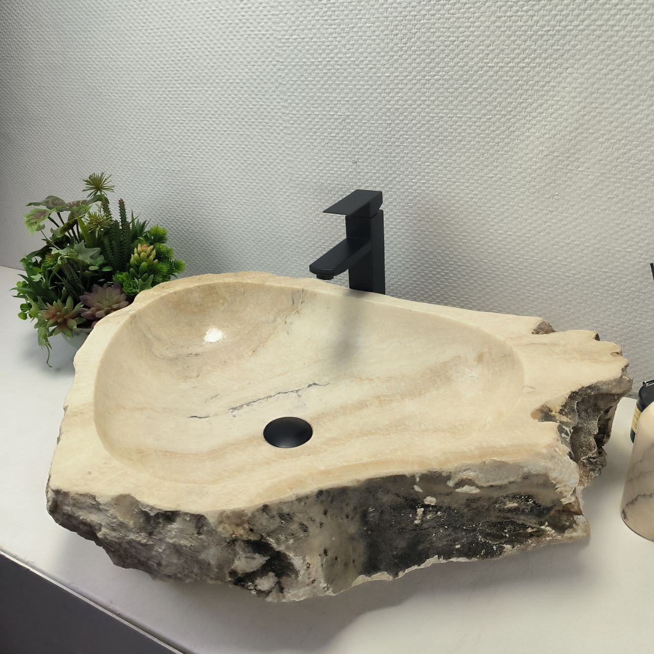 zkuq4vc4hab83pjb0onxnxi790oe3thw