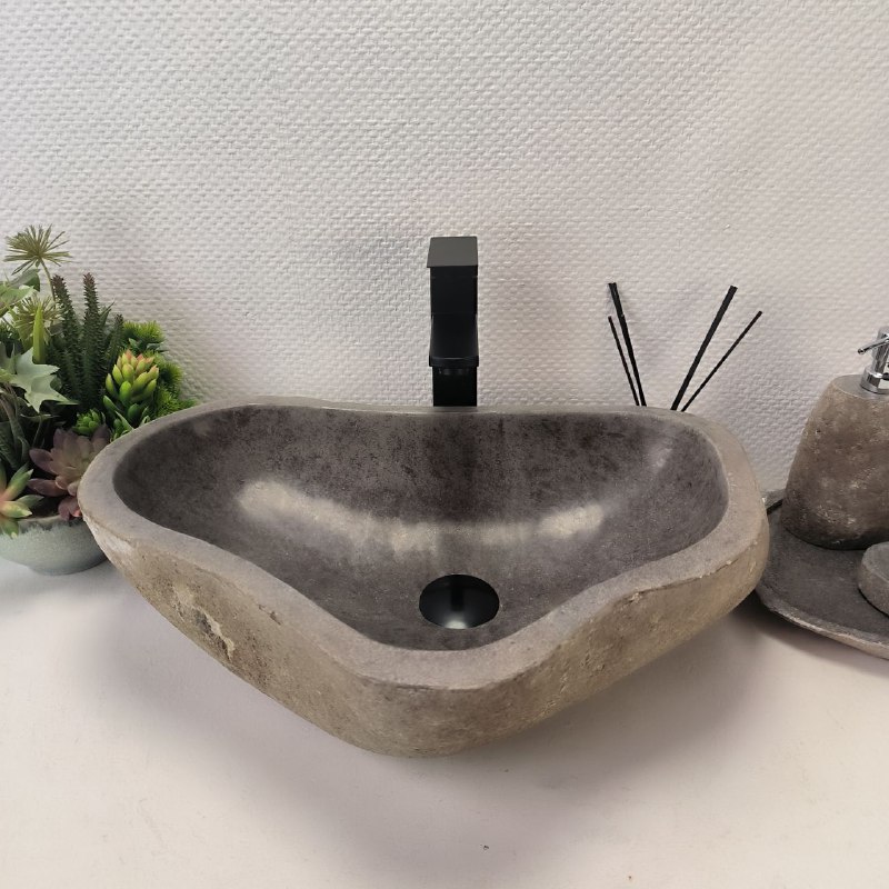 lugu3o0cih5zxd320ir8g9a38qqyqh3a