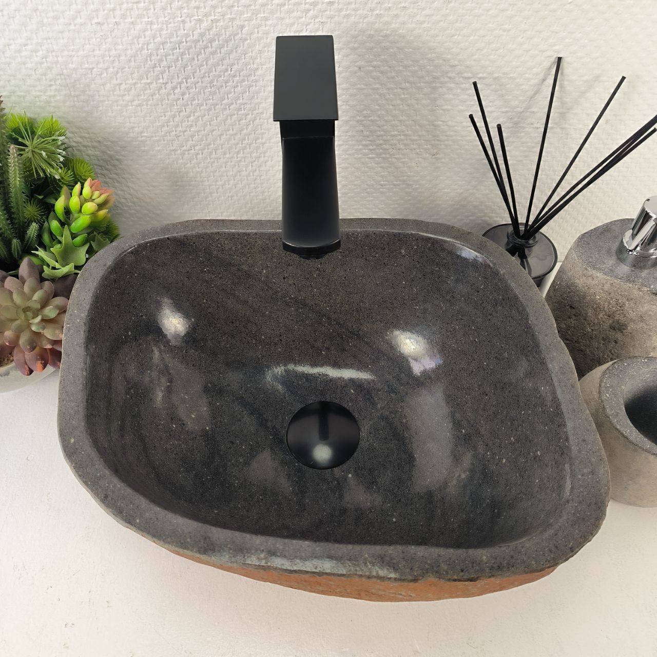 Раковина из речного камня RS-65447 38*31*16 из натурального камня