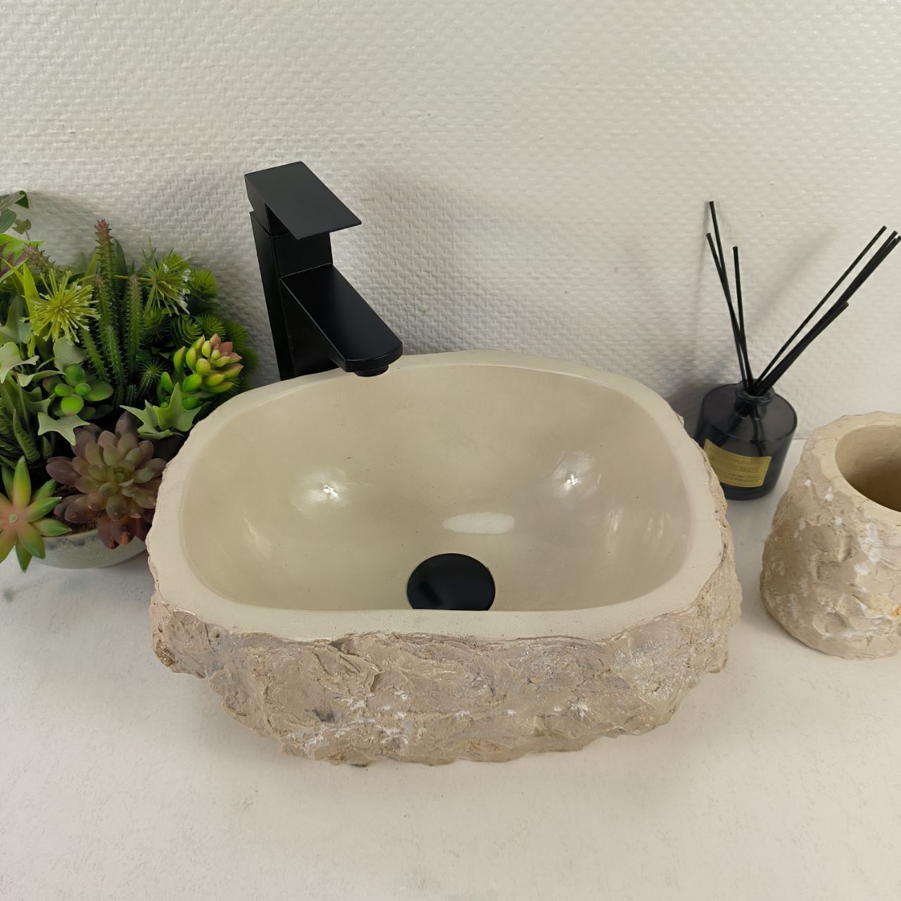 Раковина из мрамора Erozy Cream EM-65570 37*28*16 из натурального камня
