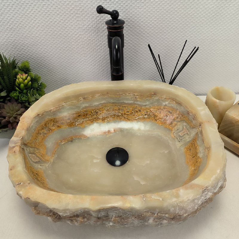 ceb7av2uk2l8qm34txj2yq4xhw4bzrsq