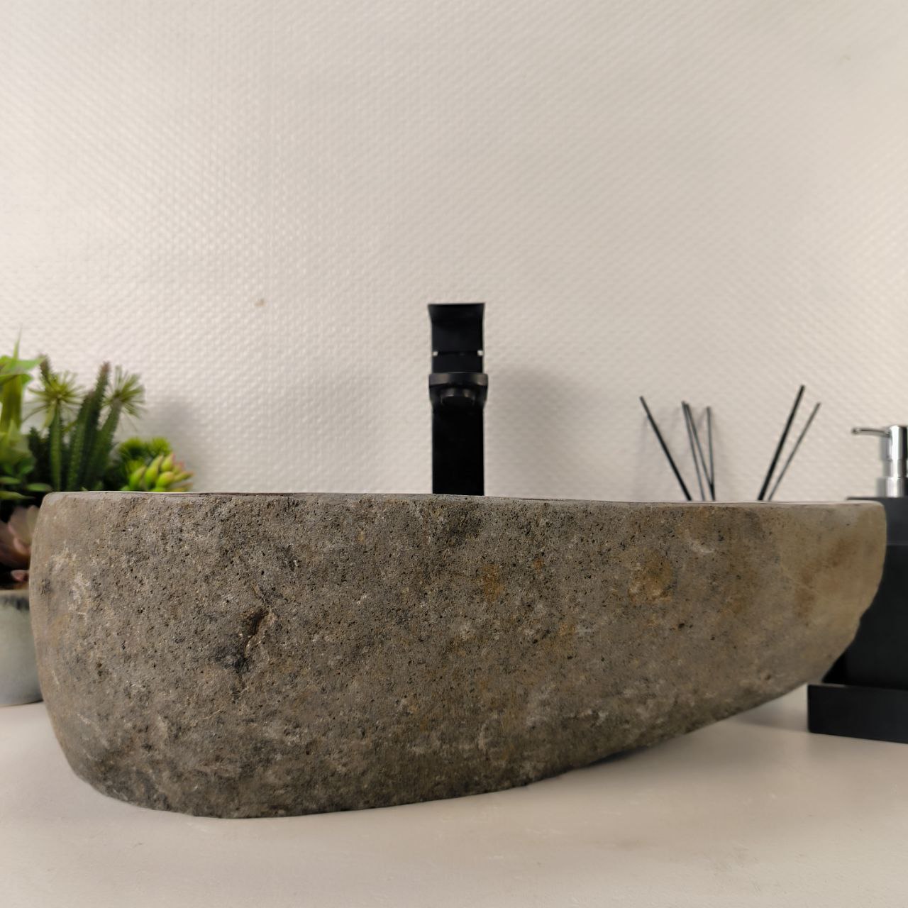 is53aitnxirbh65s4n20w25vdg7e92bq