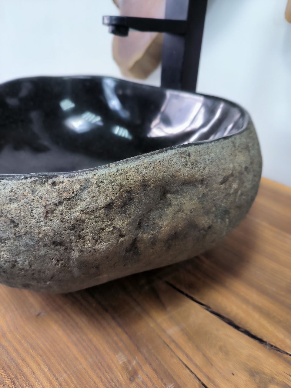 Раковина из речного камня RS-66373 41х33х14 из натурального камня