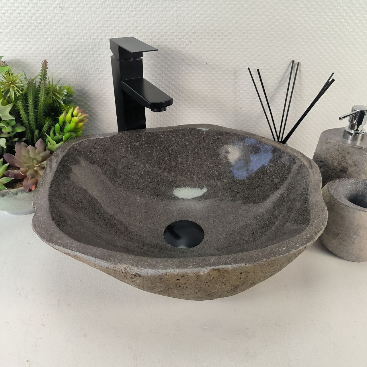 Раковина из речного камня RS-65436 42*37*14 из натурального камня