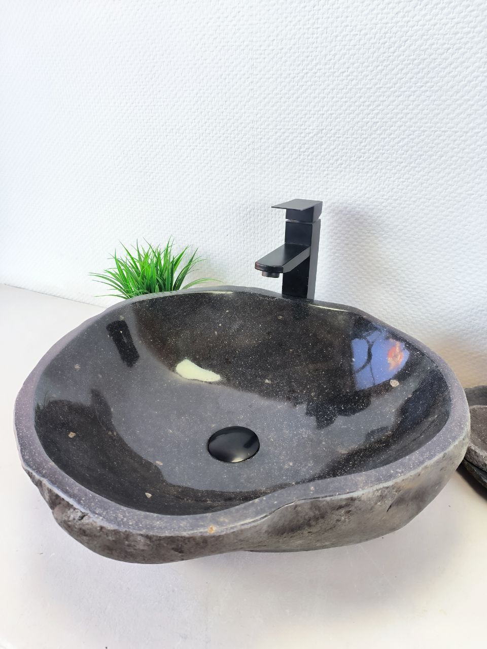 Раковина из речного камня RS-66207 51х47х15 из натурального камня
