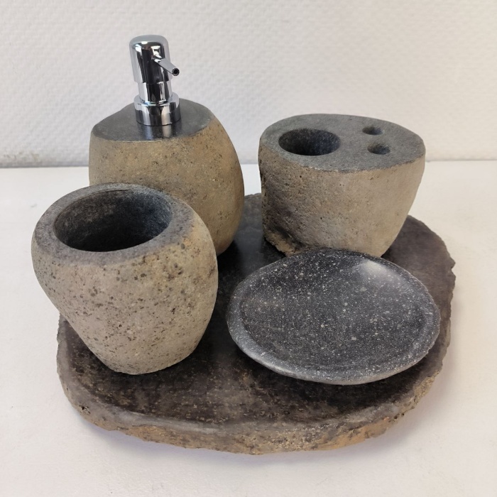 qmax7bt35tcz7e2264xzfbj9kncu30m0