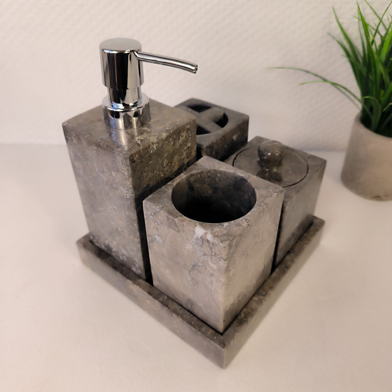 photo_2024-04-24_12-14-56