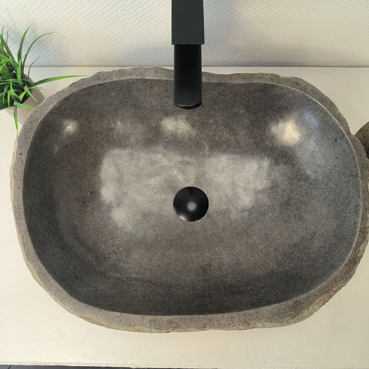 Раковина из речного камня RS-66076 58х43х15 из натурального камня