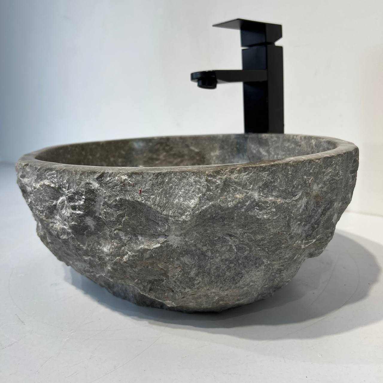 Раковина из мрамора Erozy Grey EM-67040 40*30*15 из натурального камня