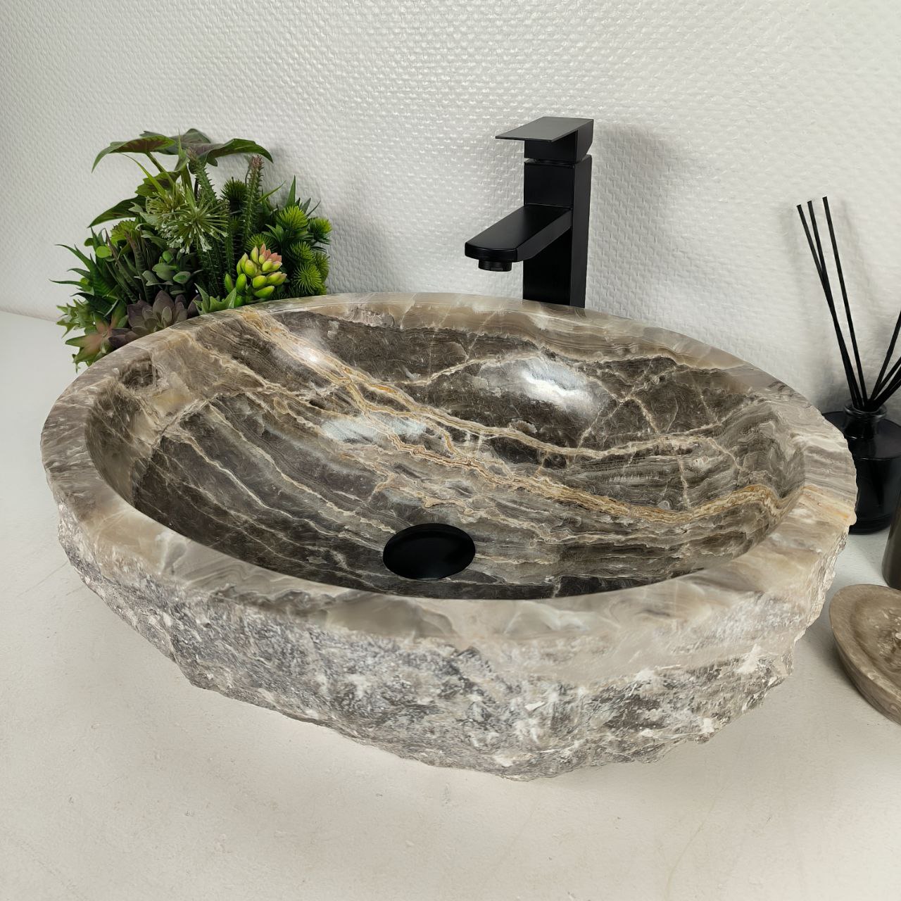 yfn8124olck1ez8i5jz2m1tz5s0d6ter