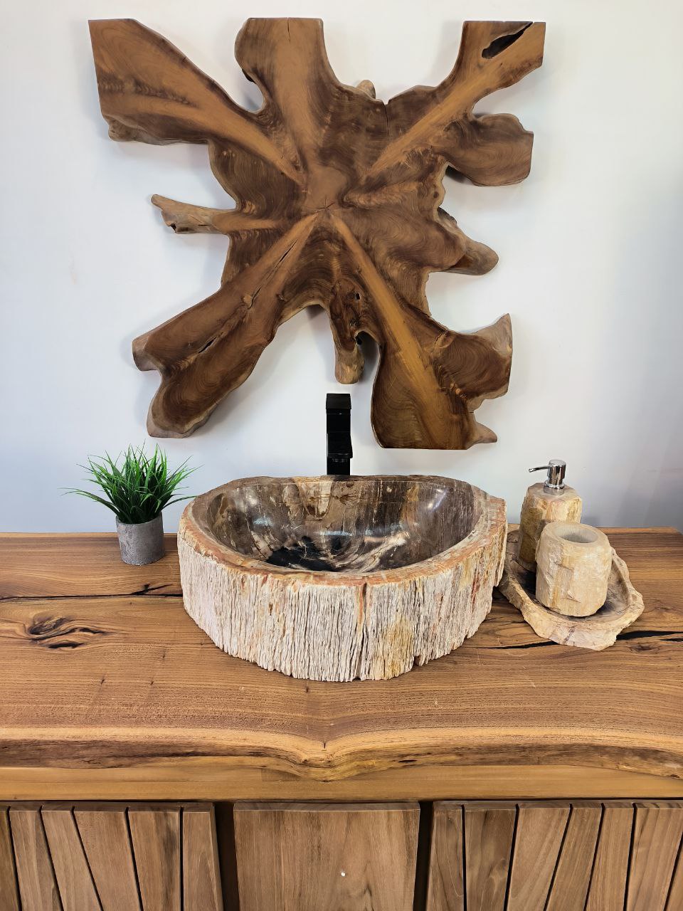 photo_2025-05-15_16-31-41