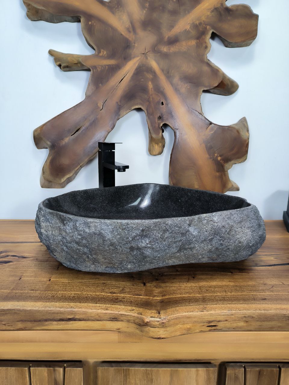 7b7e5f69-e00a-410e-b88f-79243acf7942