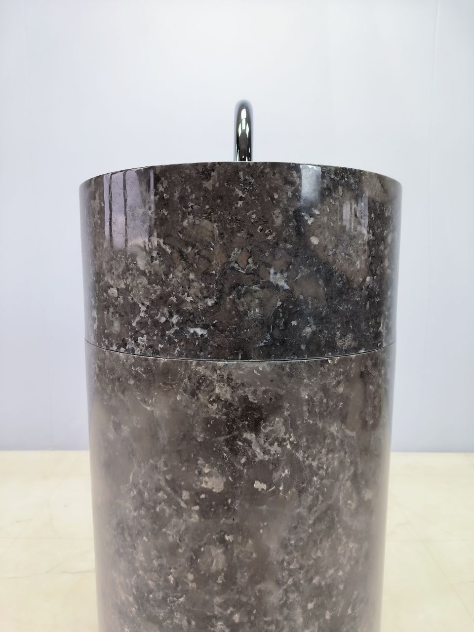Раковина напольная из мрамора Silinder Grey MN-66265 45х45х90 из натурального камня