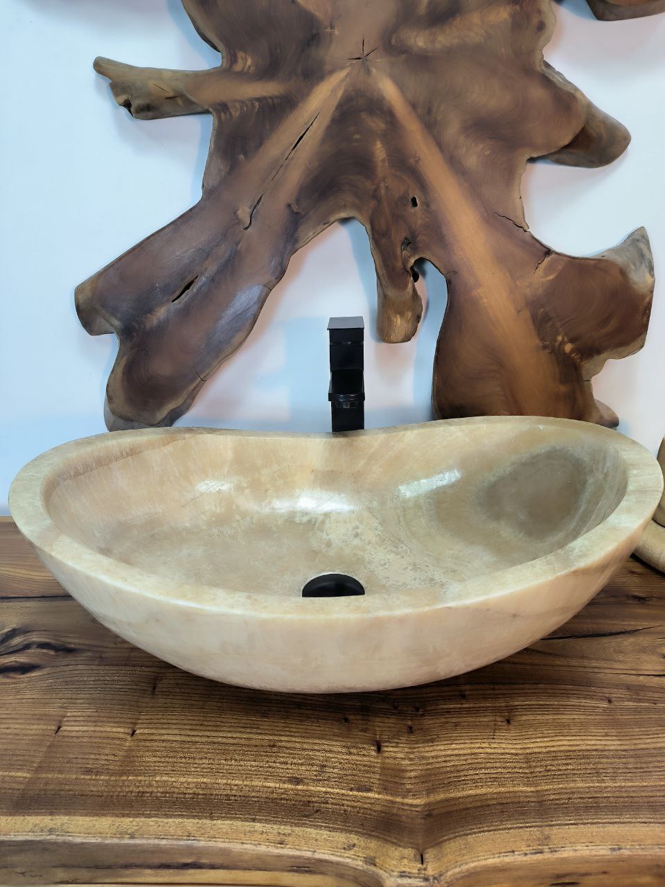 3aad1642-3702-4a9e-8fce-5c3641be80f0