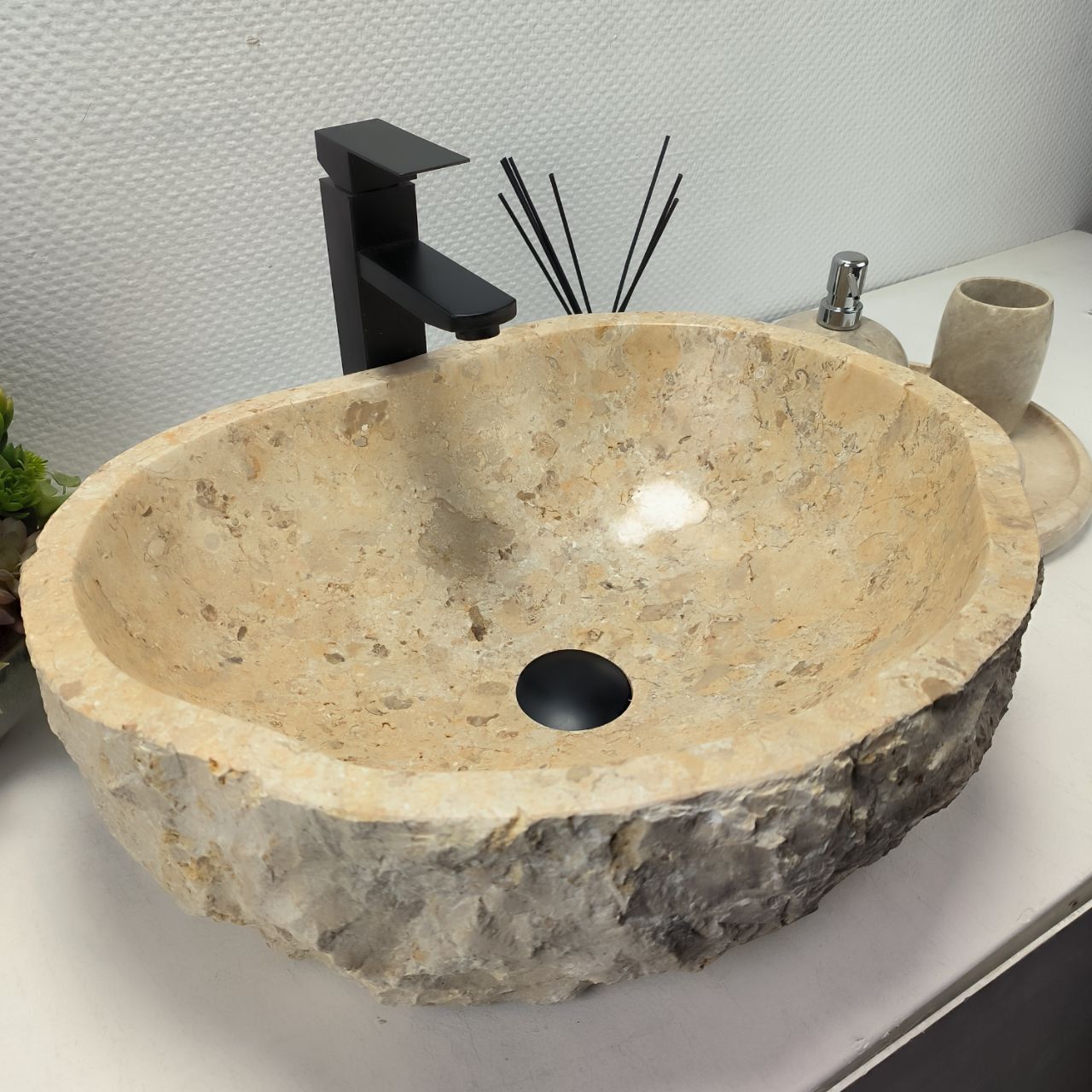 Раковина из мрамора Erozy Cream EM-62688 50*41*16 из натурального камня