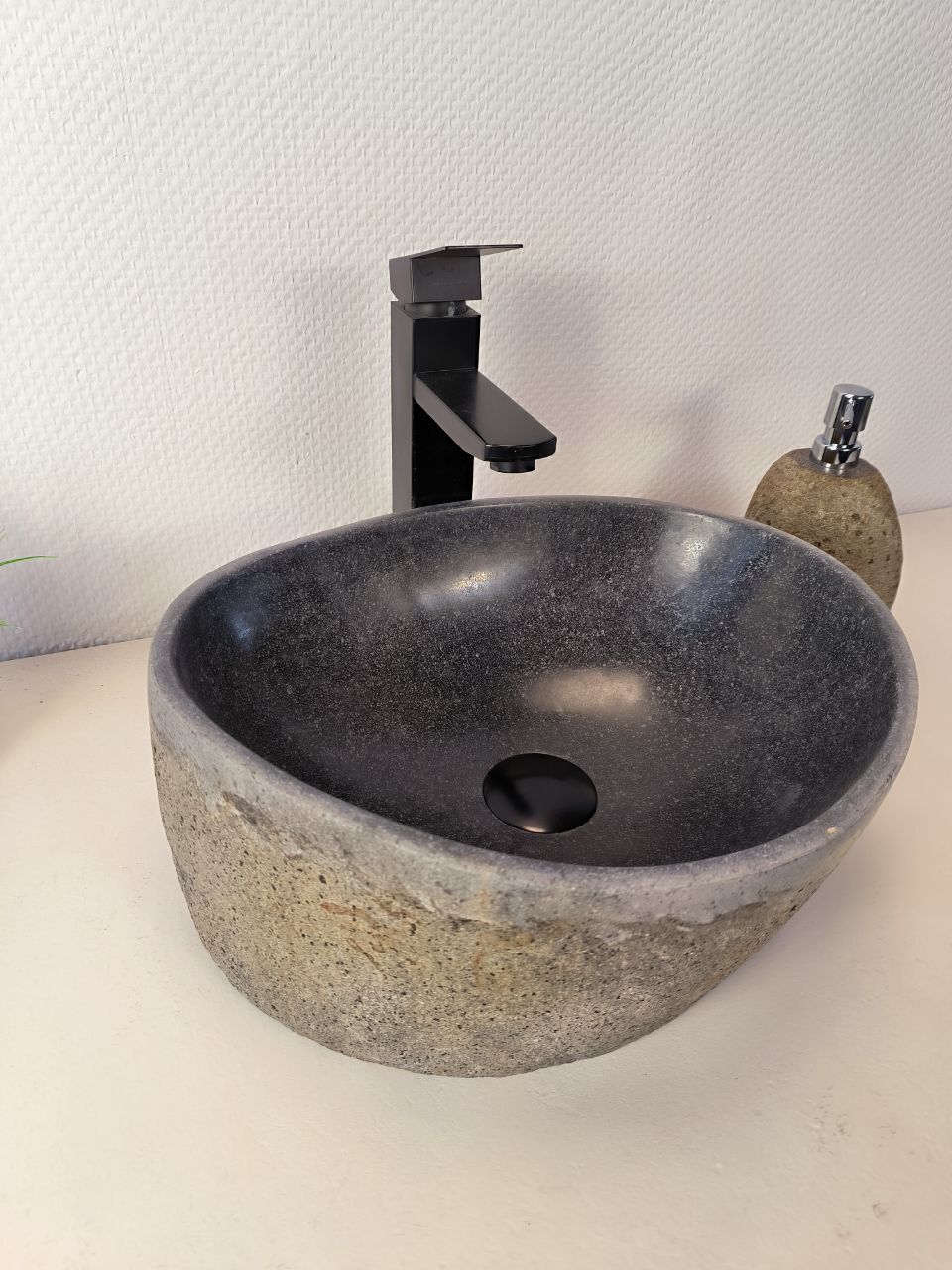 Раковина из речного камня RS-65960 39х33х14 из натурального камня